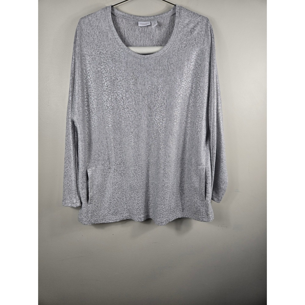 Weekends by Chicos Silver Metallic Animal Print Top Long Sleeve Pocket Gray Sz 3 - Picture 4 of 7